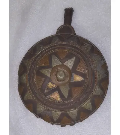 A copper bottle inlaid with silver, 2 image