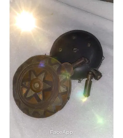 زمزمية نحاس أصلية من العصر المملوكي – قطعة أثرية نادرة للبيع, 3 image زمزمية نحاس أصلية من العصر المملوكي – قطعة أثرية نادرة للبيع, 3 image