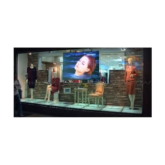 تحويل واجهات المحلات الزجاجية الى شاشة عرض