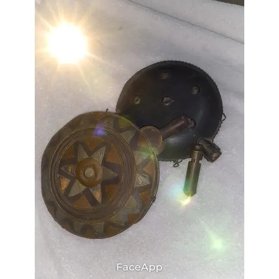 زمزمية نحاس أصلية من العصر المملوكي – قطعة أثرية نادرة للبيعزمزمية نحاس أصلية من العصر المملوكي – قطعة أثرية نادرة للبيع, 3 imageزمزمية نحاس أصلية من العصر المملوكي – قطعة أثرية نادرة للبيع