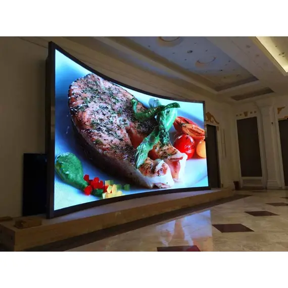 شاشة ليد موديل P2.5 بحجم 4×3 متر – دقة فائقة 4K وتجربة عرض لا مثيل لها! | شاشة تلفزيون كبيرة جدا 4 متر فى 3